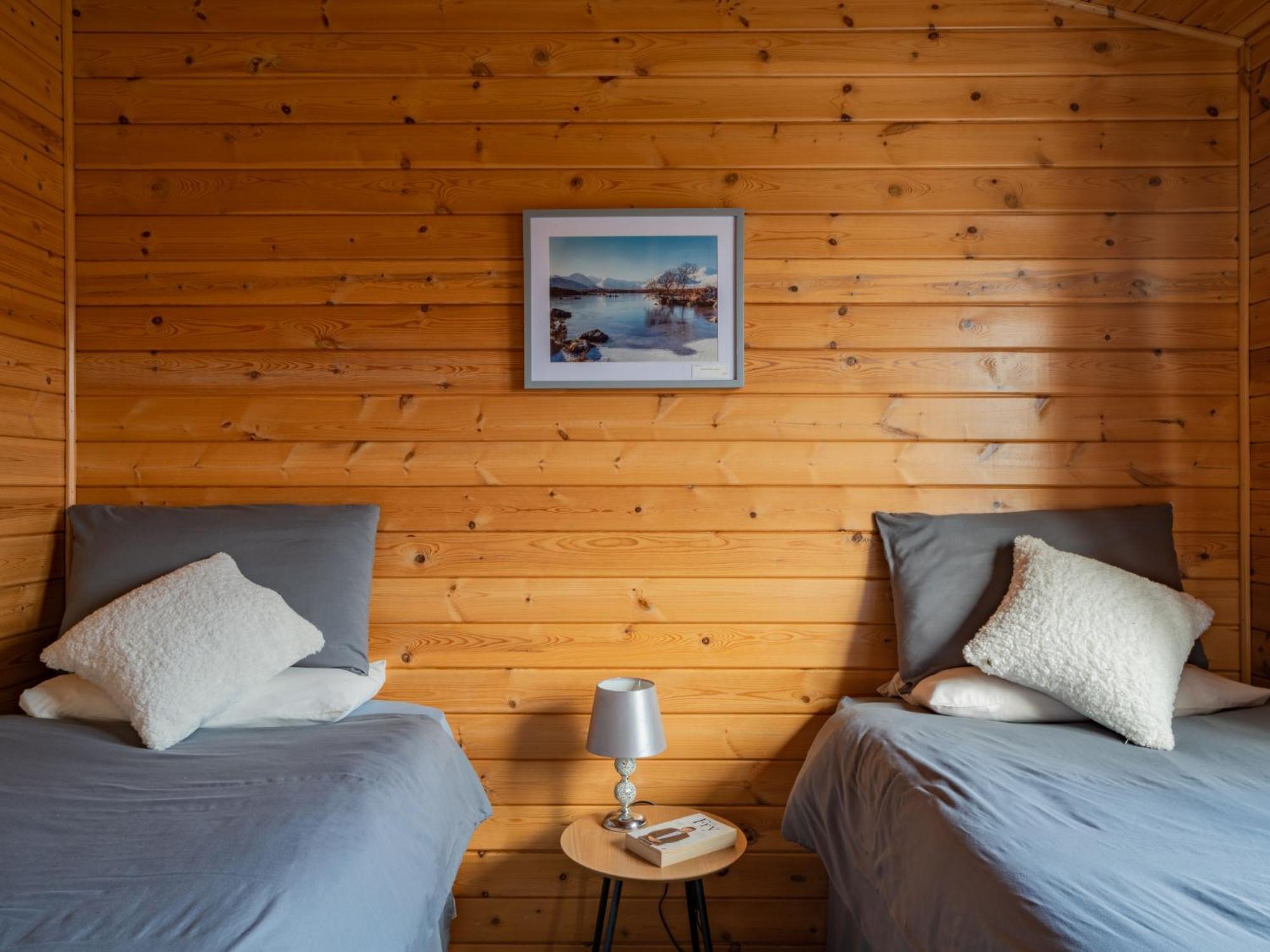 Chalet Loch Leven Lodge 10 By Interhome كينروس المظهر الخارجي الصورة