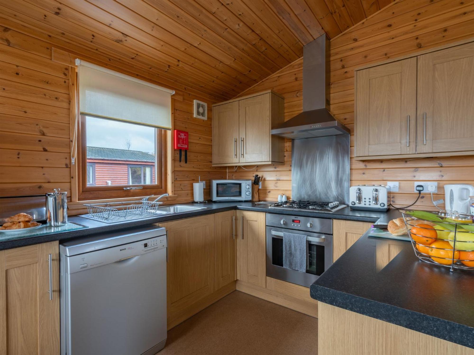 Chalet Loch Leven Lodge 10 By Interhome كينروس المظهر الخارجي الصورة